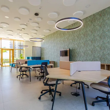 Intempo By Holuxe - 225 - 22nd Floor 베니돔