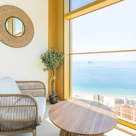 Intempo By Holuxe - 225 - 22nd Floor 아파트 *